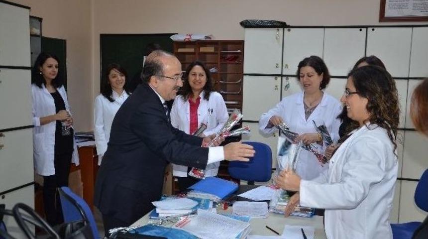 Başkan G&uuml;mr&uuml;k&ccedil;&uuml;oğlu: &ldquo;hayatımı İlkokul &Ouml;ğretmenlerim Şekillendirdi&rdquo;