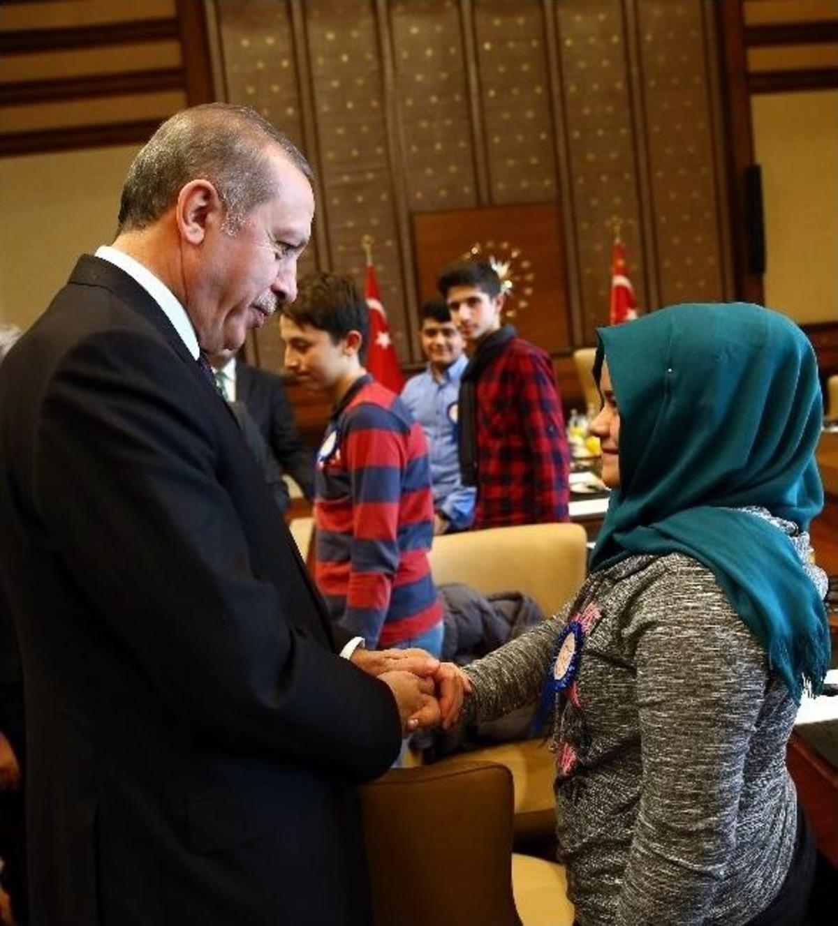 Cumhurbaşkanı Erdoğan, Afad Tarafından Misafir Edilen &Ccedil;ocukları Kabul Etti