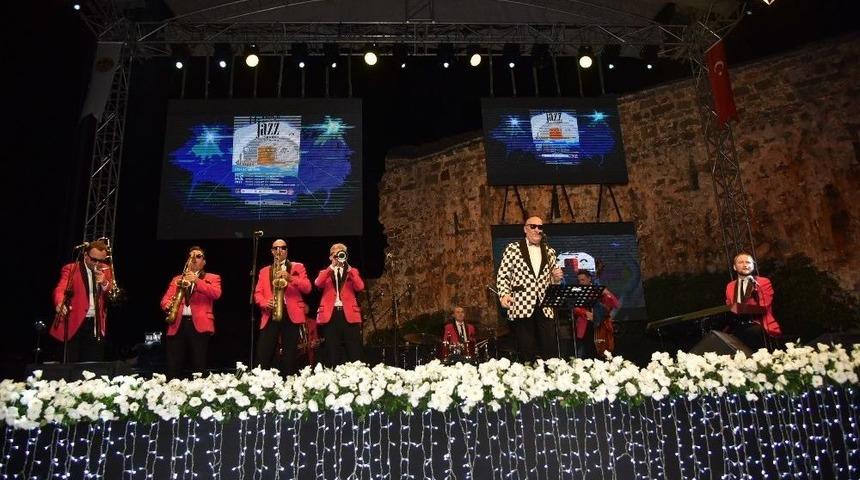 Caz Günlerinde “big Al &the Jokers” Grubu Sahne Aldı