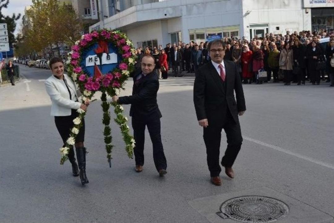 Niğde&rsquo;de 24 Kasım &Ouml;ğretmenler G&uuml;n&uuml; T&ouml;renle Kutlandı
