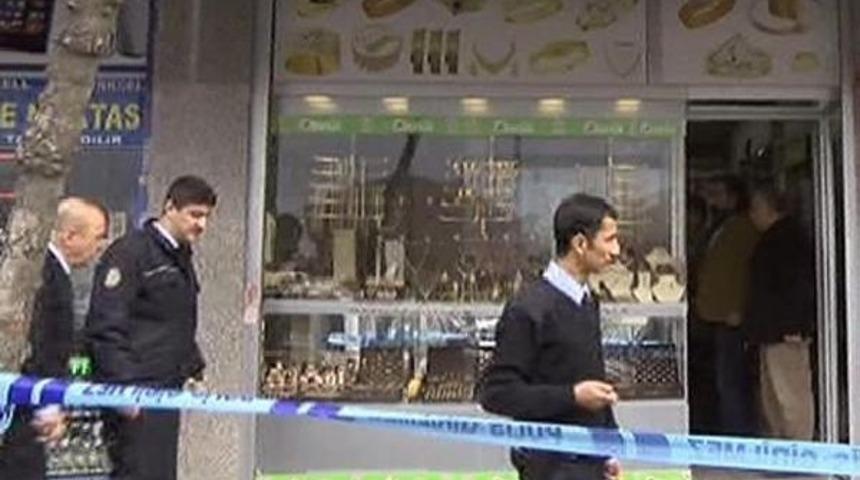 YENİBOSNA'DA KUYUMCU SOYGUNU