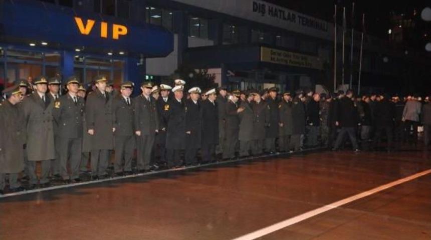 Şehit Polisin Cenazesi Trabzon'da