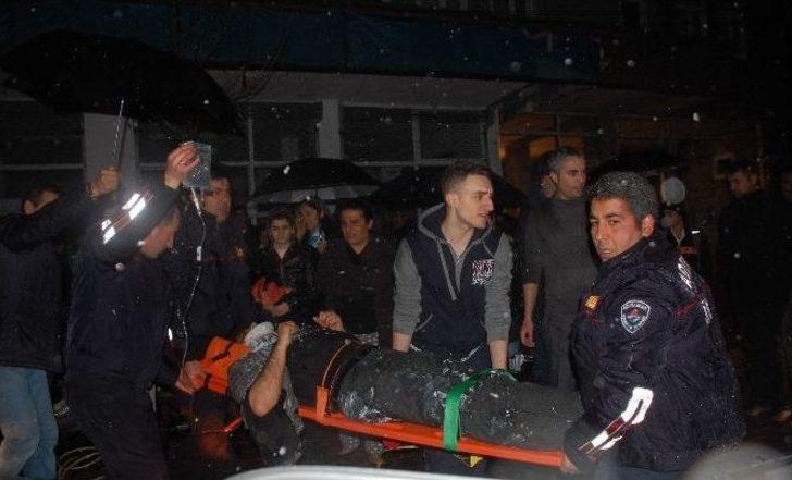 Yolcu Minibüsü İle Otomobil Çarpıştı: 5 Yaralı G1