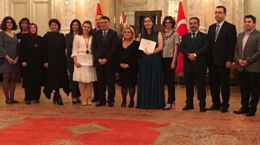 Genç Piyanist Damla, Ödülünü Son Anda Alabildi