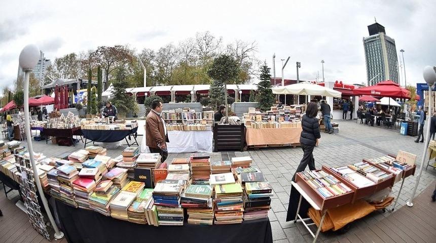 Sahaflar 11&rsquo;inci Kez Beyoğlu&rsquo;nda Kitapseverlerle Buluştu