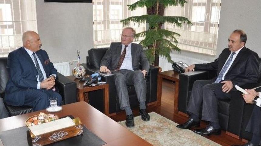 Alman B&uuml;y&uuml;kel&ccedil;i Pohl&rsquo;den Vali Erol&rsquo;a Ziyaret