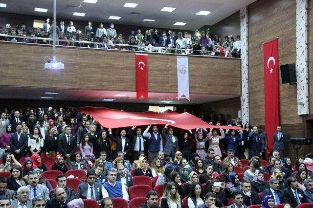 Öğretmenler Gününde Vali Küçük’ten Öğretmenlere Başarı Çıkışı