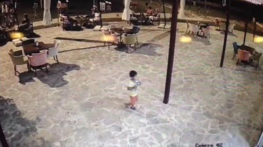 Duşakabinde &Ouml;l&uuml; Bulunan K&uuml;&ccedil;&uuml;k Muhammed'in G&ouml;r&uuml;nt&uuml;leri Ortaya &Ccedil;ıktı