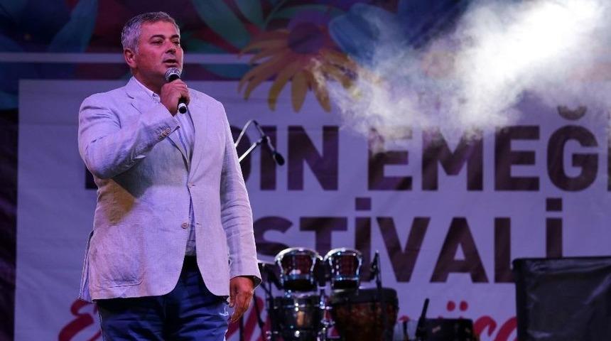 Kadın Emeği Festivali T&uuml;rk&uuml;lerle Başladı