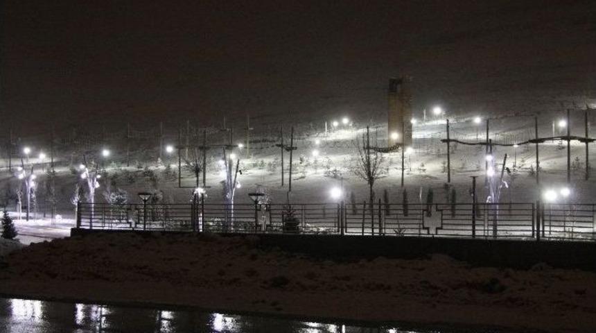 Gaziantep&rsquo;e Yılın İlk Karı D&uuml;şt&uuml;