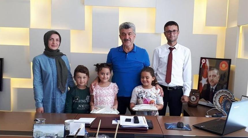 &Ouml;ğrencilerden Başkan Yiğit&rsquo;e Ziyaret