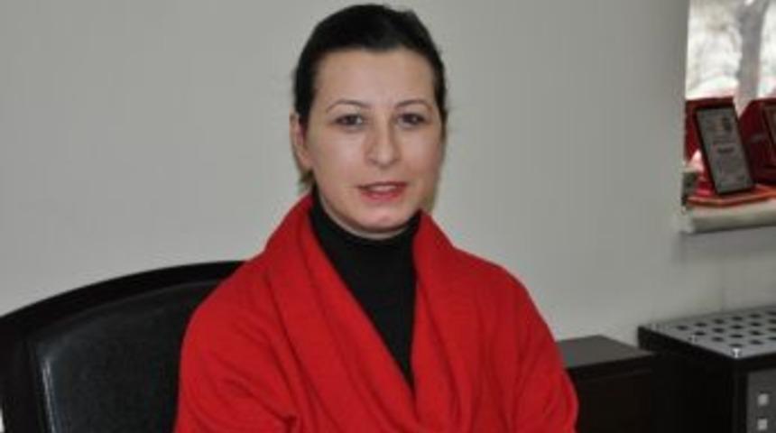 6 Saat A&ccedil; Kalan Kediler Donuyor