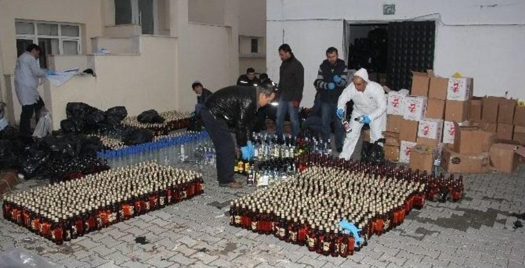 Adana&rsquo;da 10 Bin Şişe Sahte İ&ccedil;ki Ele Ge&ccedil;irildi