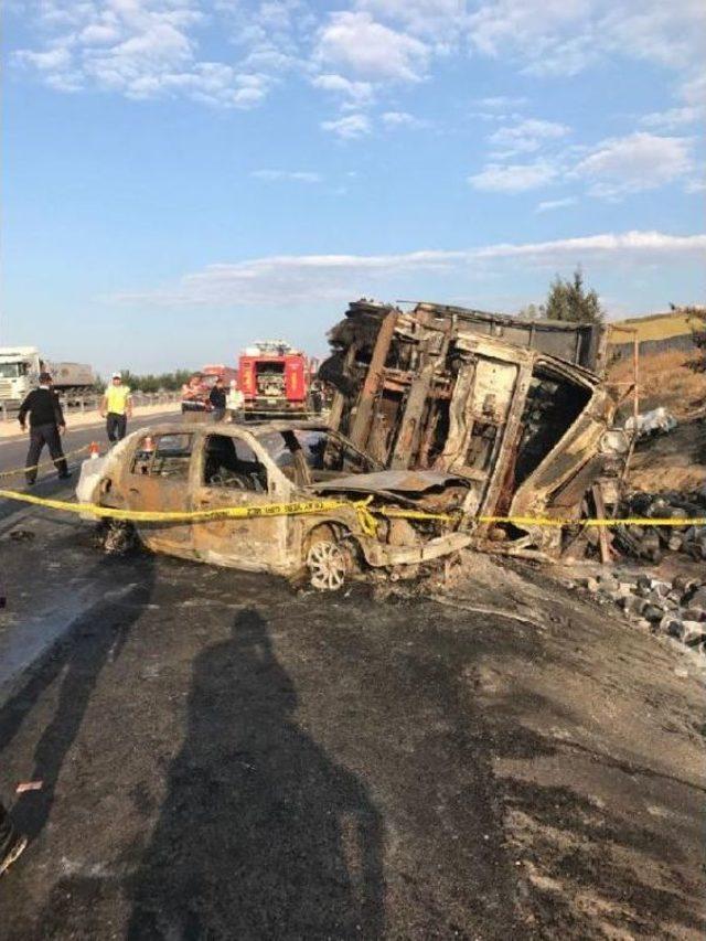 Bursa'da Kaza: 2 Kişi Yanarak Öldü