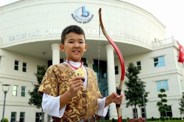 Hobi Olarak Başladığı Ok&ccedil;ulukta 5 Ay I&ccedil;inde T&uuml;rkiye Şampiyonu Oldu 2