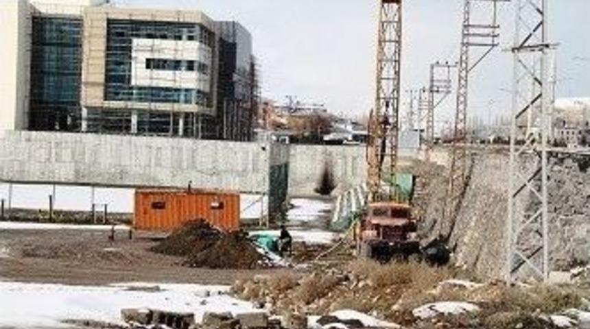 Erciş&rsquo;te İ&ccedil;me Suyu Sondaj &Ccedil;alışmaları