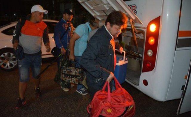 Bilecikli Amat&ouml;r Balık&ccedil;ılardan Oluşan 23 Kişi Cunda Adası&rsquo;na Avlanmaya Gitti 1