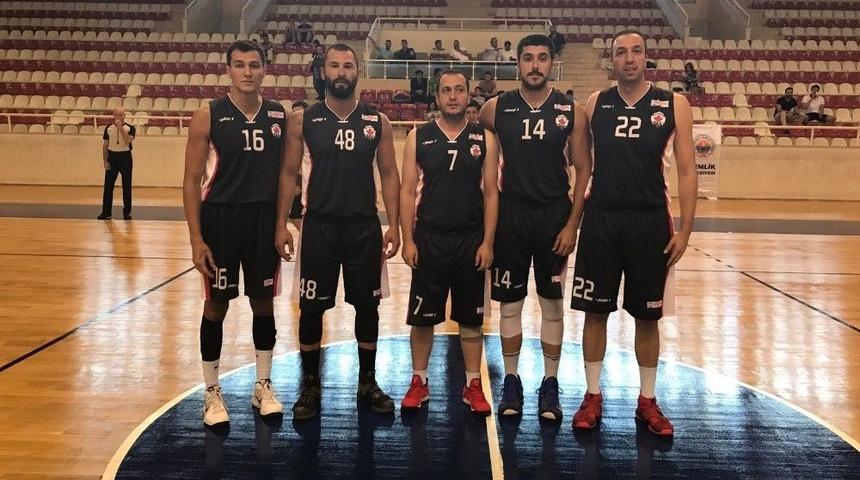 Bilecik Belediyesi Basketbol Kul&uuml;b&uuml; Turnuvaya Galibiyetle Başladı