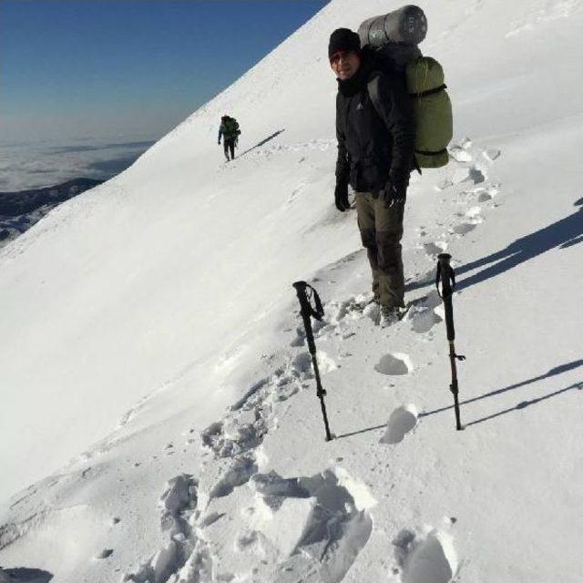 Adıyamanlı 3 Dağcı Geceyi Nemrut'ta Geçirdi