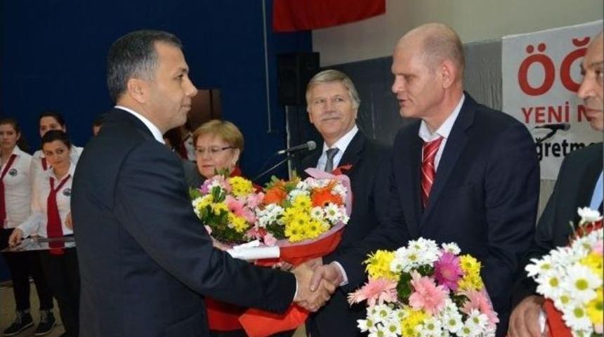 Tekirdağ&rsquo;da 24 Kasım &Ouml;ğretmenler G&uuml;n&uuml; T&ouml;renle Kutlandı