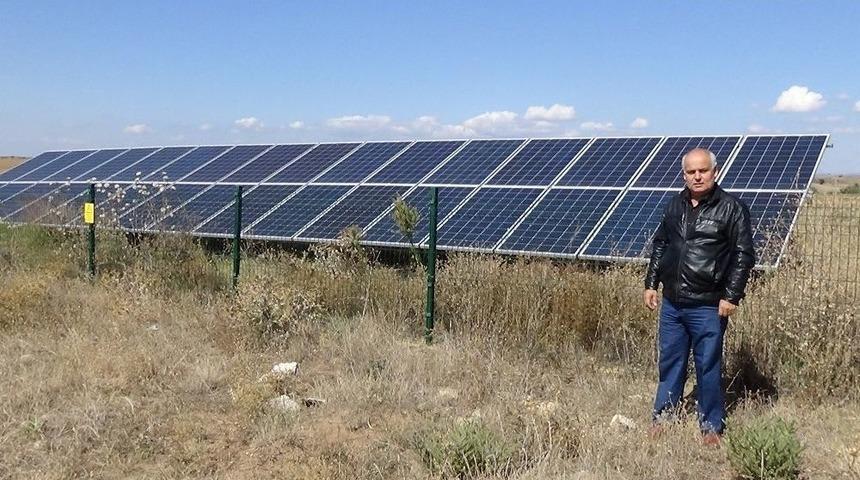 K&ouml;y&uuml; İ&ccedil;in G&uuml;neşten Enerji Sağlıyor