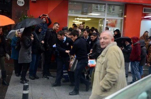 BANKA ŞUBESİNDE MEDİVENLERİNDEN D&Uuml;Ş&Uuml;P &Ouml;LD&Uuml; 2