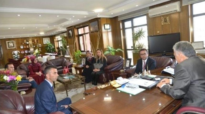 Melikgazi Belediyesi İlk&ouml;ğretim Okulunun Hayırsever Belediye Ziyareti