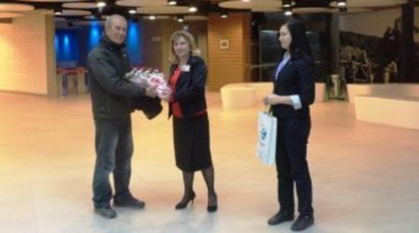 Tanıtım Merkezinin 400 Bininci Ziyaret&ccedil;isi