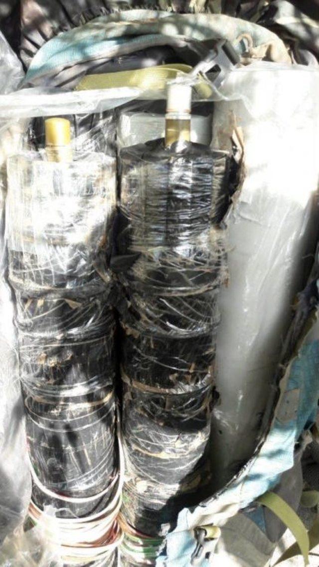 Hakkari’de, Pkk Terör Örgütüne Ait Silah Ve Mühimmat Ele Geçirildi 1