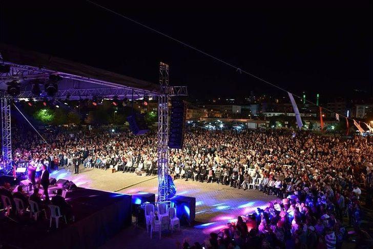 Çan’ın Kurtuluşunun 95.yılında Serkan Kaya Konseri G2