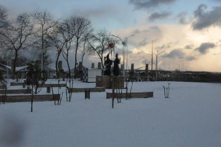 Akçakoca Karla Kaplandı G1