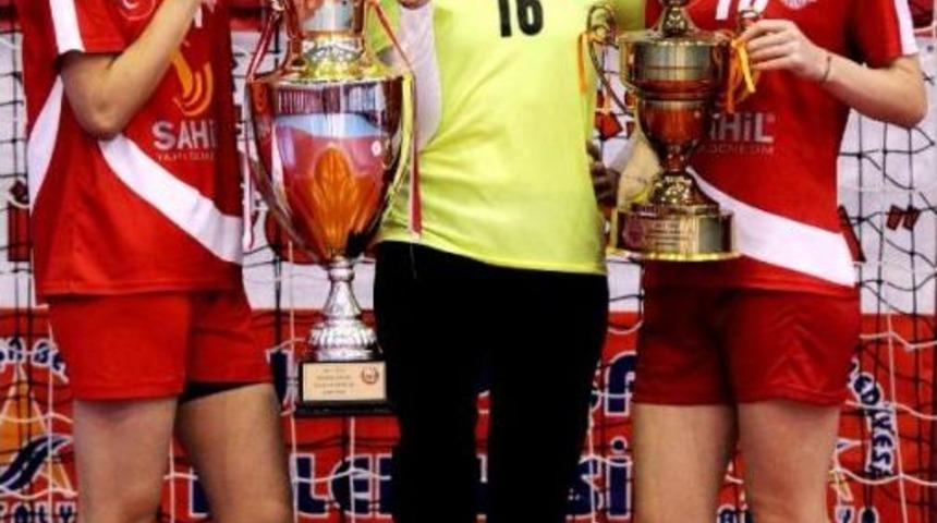 Kupa Avcısı Melekler