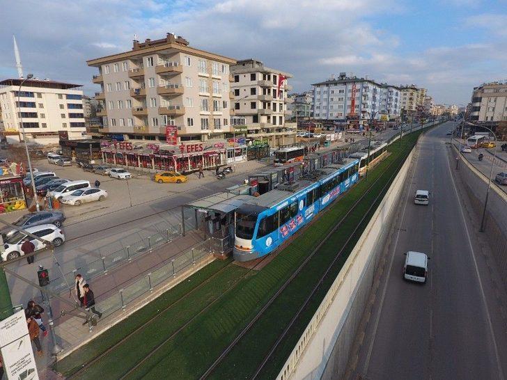 Tramvay Duraklarının Birleştirilmesi Yolcu Kapasitesini Arttırdı G1