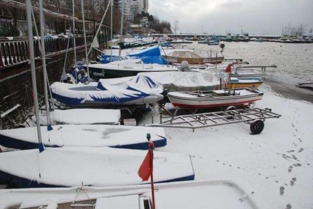 Düzce'de 220 Köy Yolu Ulaşıma Kapandı