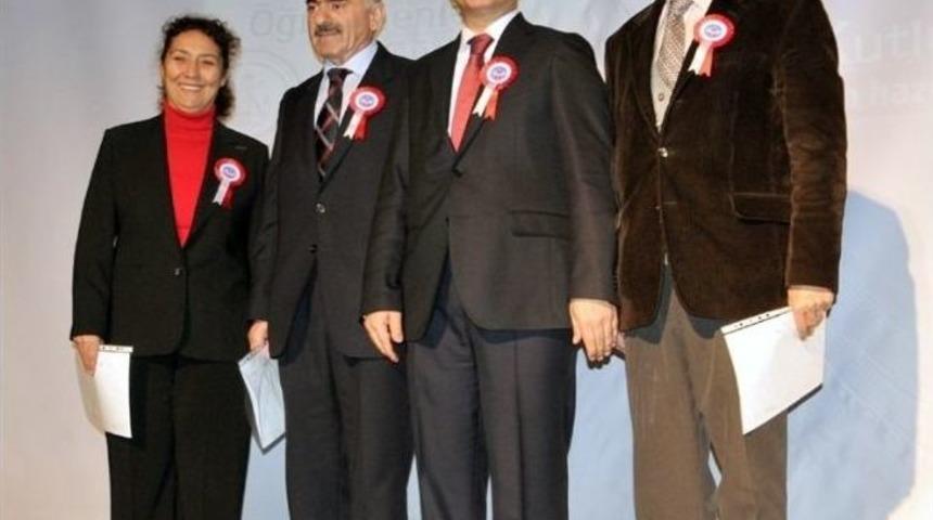 Afyonkarahisar&rsquo;da &ldquo;24 Kasım &Ouml;ğretmenler&rdquo; G&uuml;n&uuml; Etkinlikleri