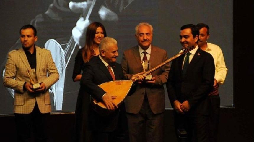 Başbakan, Neşet Ertaş K&uuml;lt&uuml;r Merkezinin A&ccedil;ılışını Yaptı