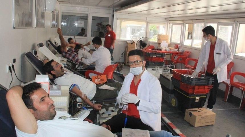 Kızılay Hakkari&rsquo;de Kan Bağışı Kampanyası Başlattı