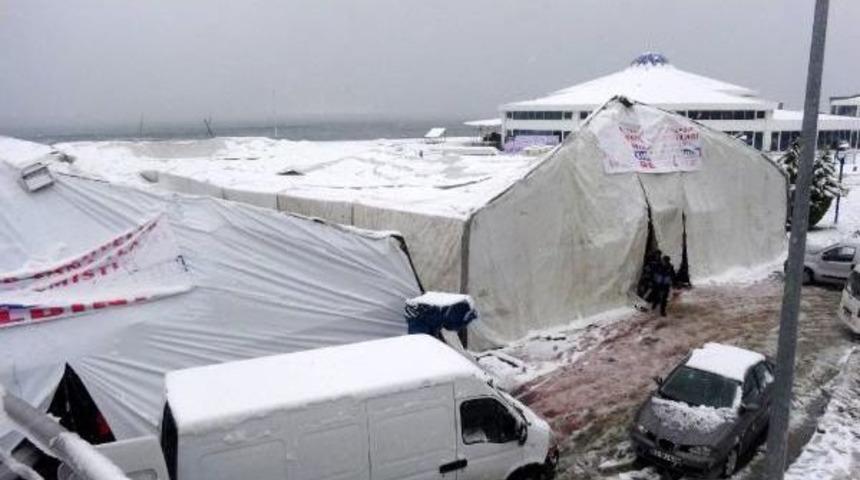 Rize'de Hediyelik Eşya Satışı Yapılan 2 &Ccedil;adır &Ccedil;&ouml;kt&uuml;