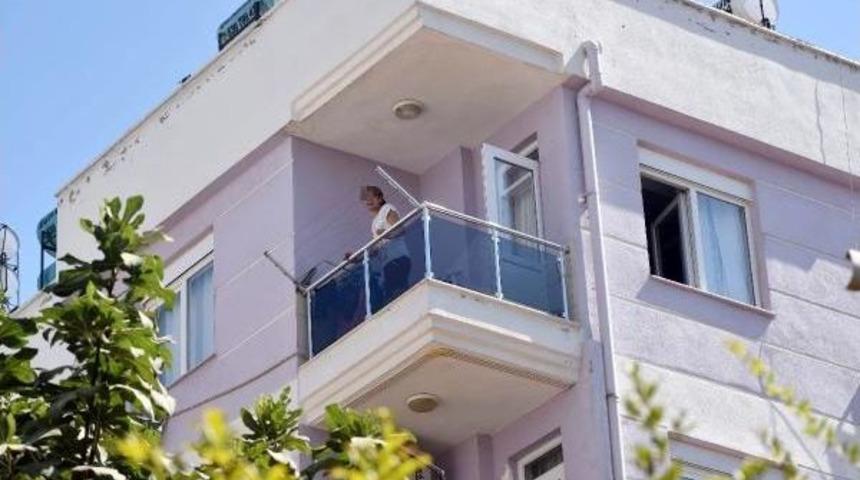 Eşini, 2 &Ccedil;ocuğunu &Ouml;ld&uuml;r&uuml;p Intihar Etmek Istedi