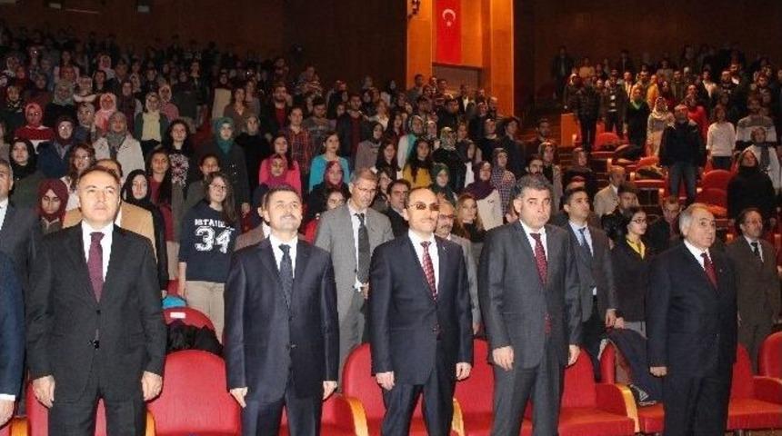 Atat&uuml;rk &Uuml;niversitesinde &Ouml;ğretmenler G&uuml;n&uuml; Programı D&uuml;zenlendi