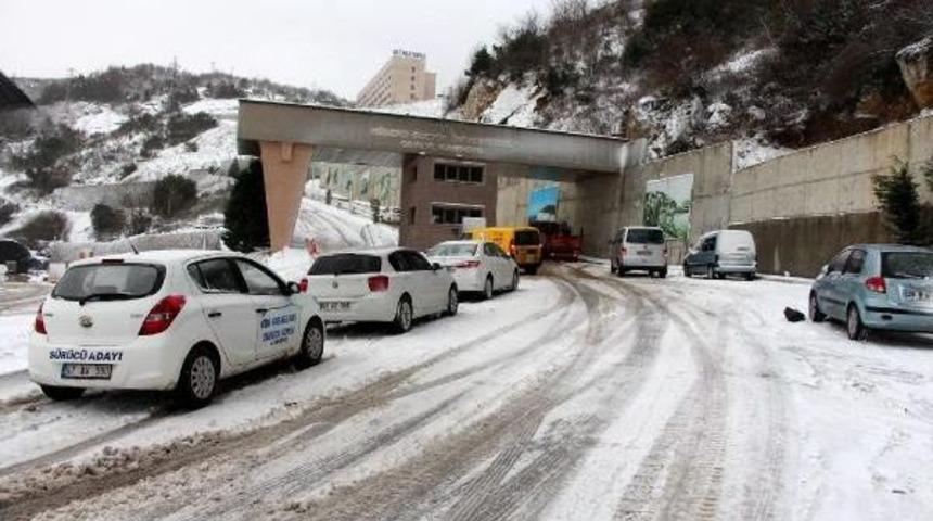 Zonguldak'ta 227 K&ouml;y Yolu Ulaşıma Kapalı