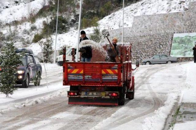 Zonguldak'ta 227 Köy Yolu Ulaşıma Kapalı