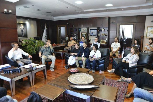 Toprağın Sanat&ccedil;ıları Başkan Ata&ccedil;&rsquo;ı Ziyaret Etti 1