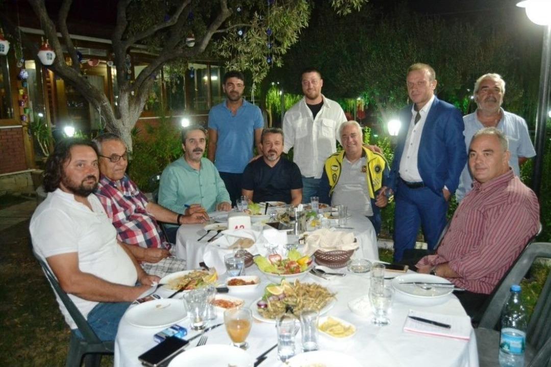 Ayvalıklı Kul&uuml;plerden Futbol Birlikteliği