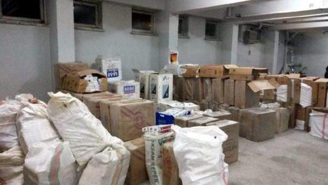 Salihli de 71 Bin Paket Ka&ccedil;ak Sigara Ele Ge&ccedil;irildi 1