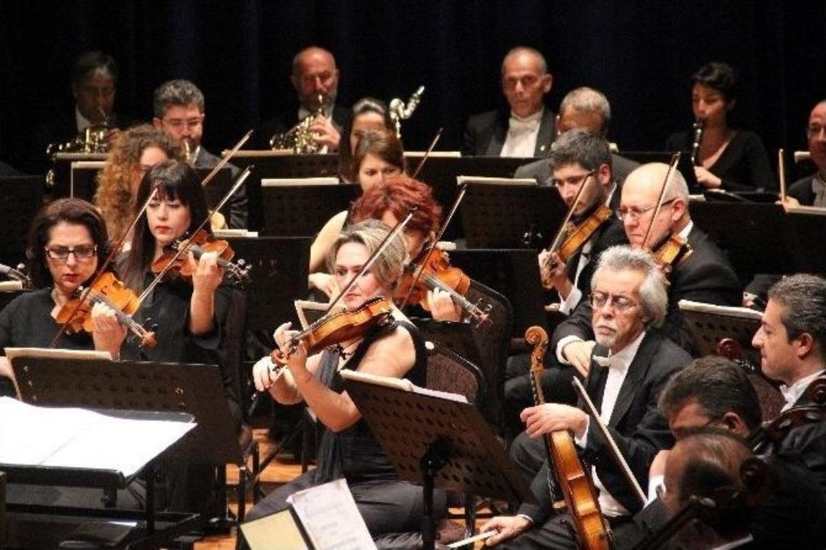 &lsquo;kamp&uuml;ste Senfonik Akşamlar&rsquo; Turnesi Sakarya &Uuml;niversitesi&rsquo;nde Başladı