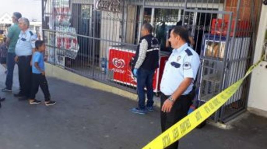 Birlikte &Ccedil;alıştığı Kadını Sırtından Vurup &Ouml;ld&uuml;rd&uuml;