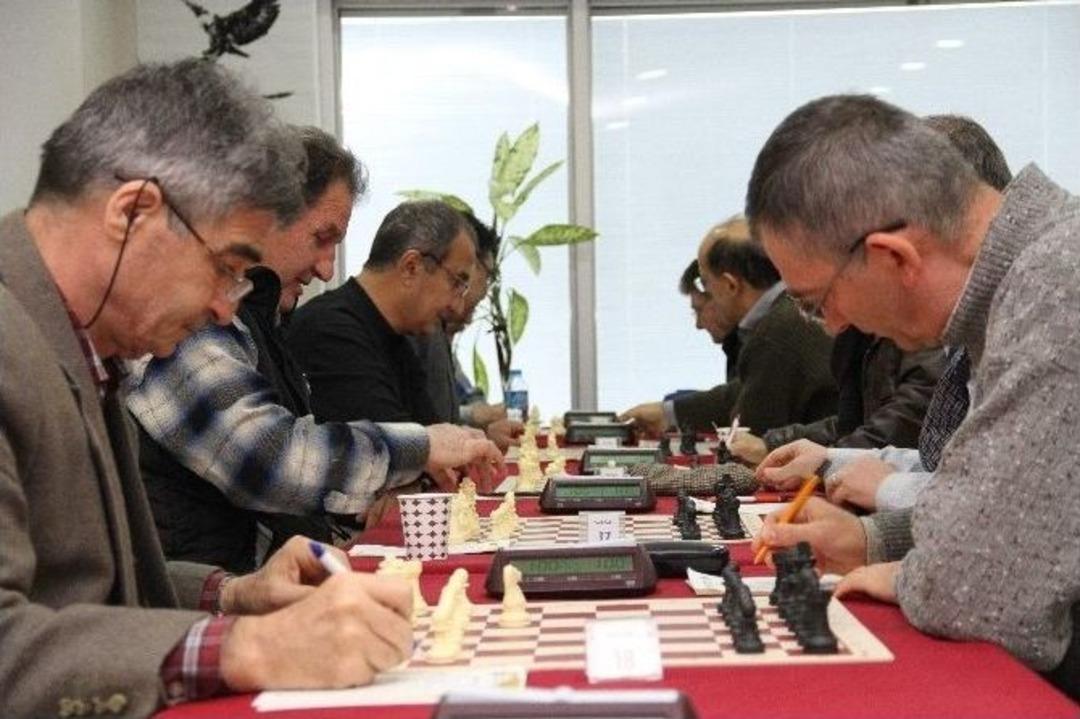 Satrancın Emektar İsimleri Yarıştı