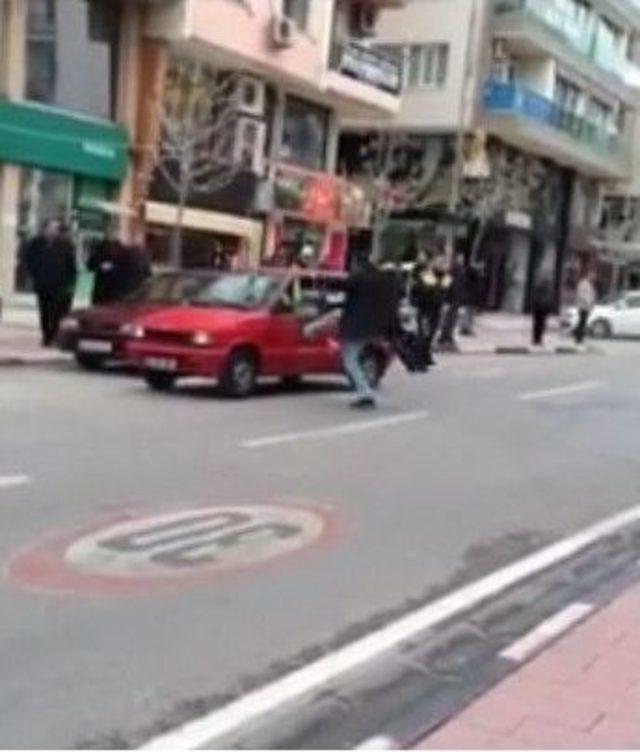 Cezaya Kızdı Aracını Par&ccedil;aladı 1