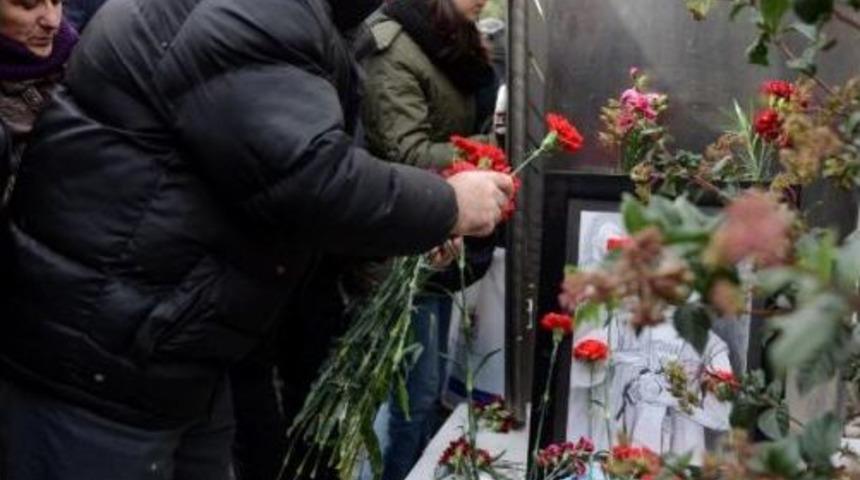 Metin G&ouml;ktepe Mezarı Başında Anıldı